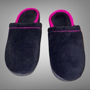Isotoner Slippers